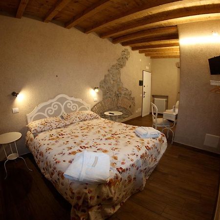 Locanda Vecchia Osteria Varese Esterno foto