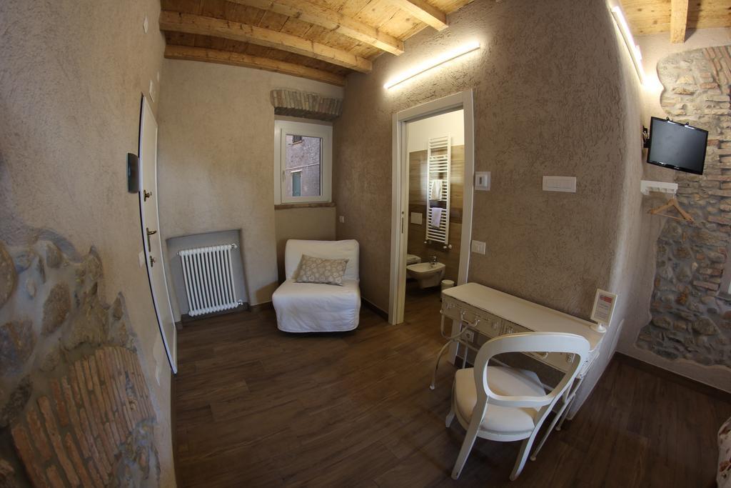 Locanda Vecchia Osteria Varese Camera foto